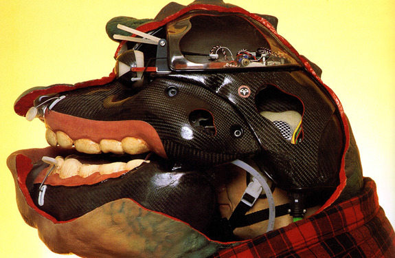 A cross-section cutaway of the workings of Earl's head from Dinosaurs. Source: Jim Henson’s Creature Shop: No Strings Attached, MacMillan Books, 1997.