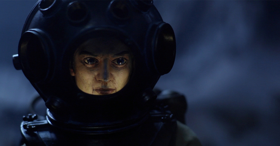 William Merriwether (Elijah Wood) investigates the watery depths in "Karloch."