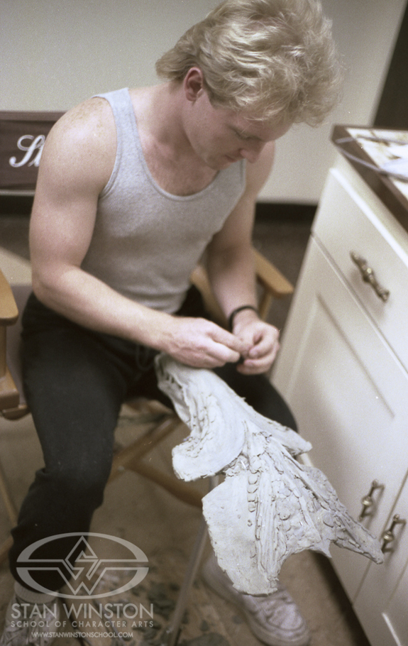 25-year SWS supervisor and co-founder of Legacy Effects, Shane Mahan blocks out the 1/4 scale Alien Queen head at SWS.