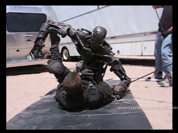 T-600 puppet rehearsal&nbsp;with Christian Bale's stunt double.