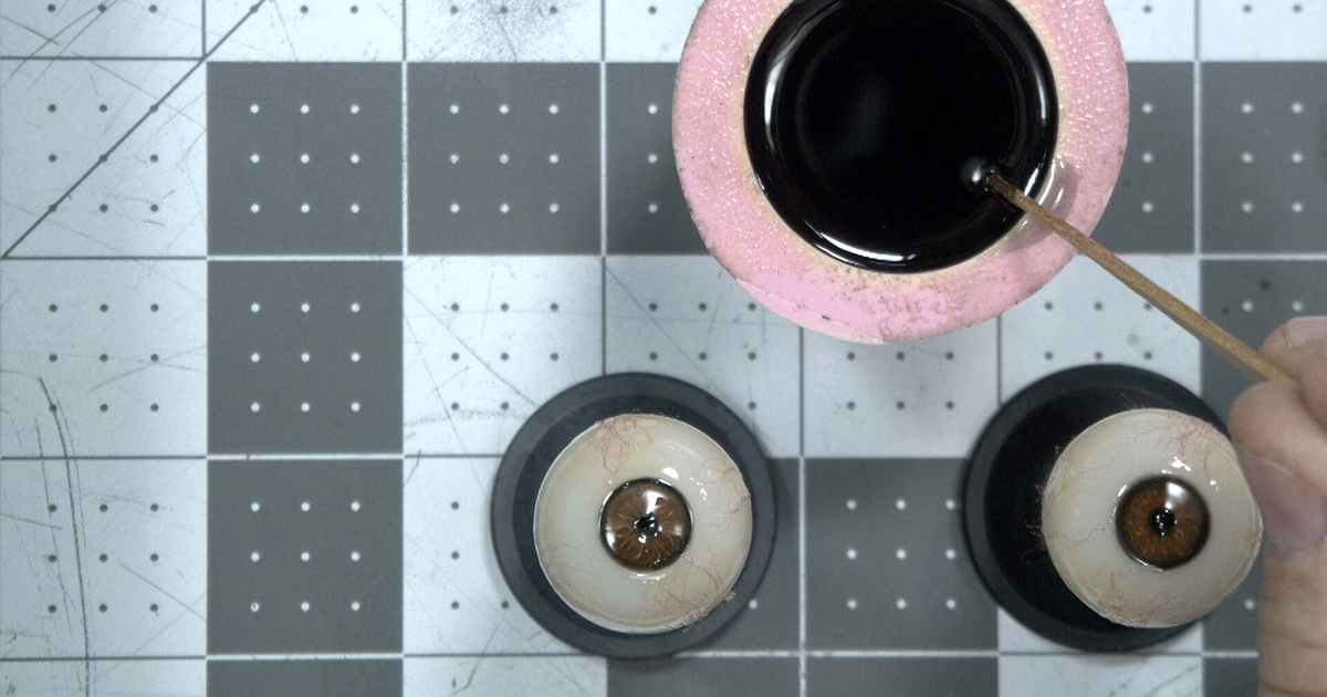 Epoxy Eyeballs Part 2 Detailing Eyes & Running the Clear Stan
